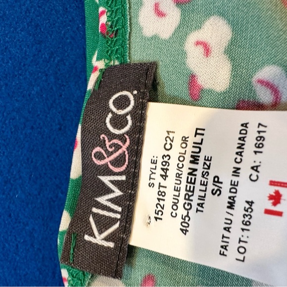 Kim & Co. Brazil Knit Short Sleeve Ruched Front Top - Picture 7 of 8